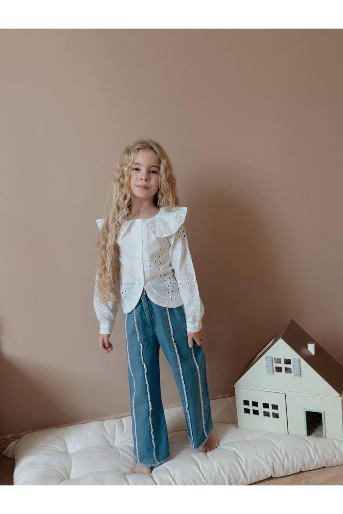 Kız Çocuk Brode Bluz & İspanyol Paça Kot Takım